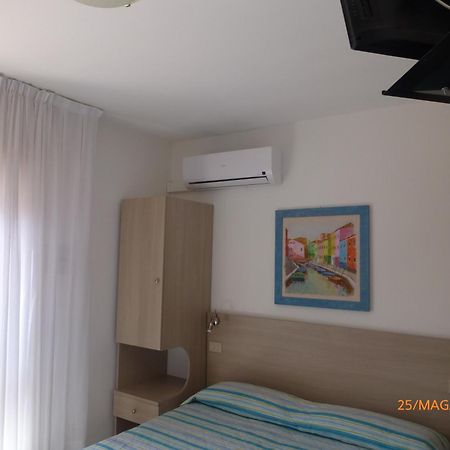 Hotel Madison Jesolo Chambre photo